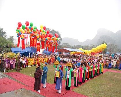 Lễ hội truyền thống Hoa Lư